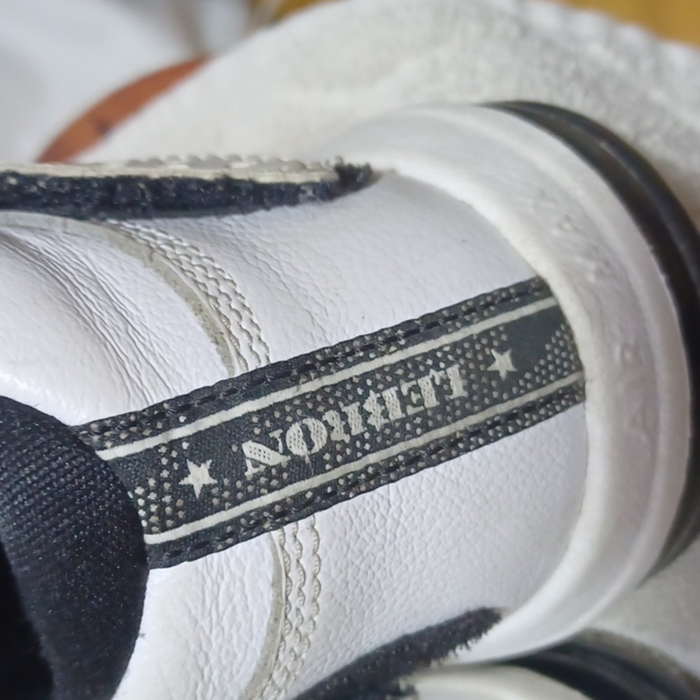 NIKE MENS AIR MAX SIZE 9.5 IN A BEAUTIFUL BLACK AND WHITE LEATHER UPPERS 😍 👌 ♥ - Picture 6 of 8